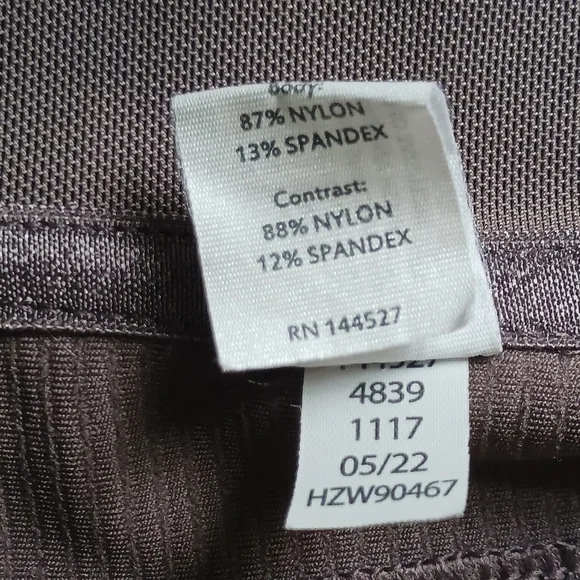 90 Degree By Reflex Interlink Ribbed Half Zip Long Sleeve Crop Top - Picture 9 of 11